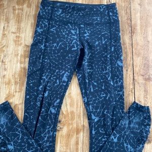 Lululemon black tights